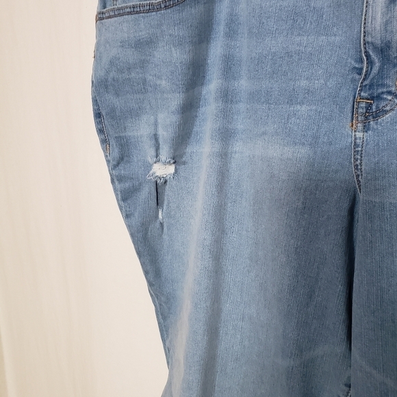 Torrid Boyfriend Straight 5-Pocket Jeans Size 30 R - Picture 7 of 8